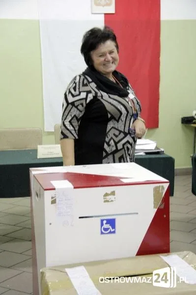 Ostrowiacy poszli do urn wyborczych (zdjęcia)