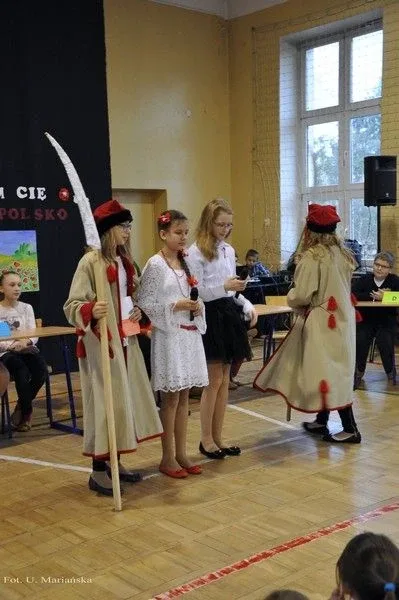 'Kocham Cię Polsko' w ostrowskiej szkole (zdjęcia)