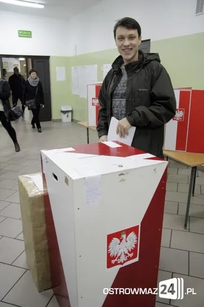 Ostrowiacy poszli do urn wyborczych (zdjęcia)