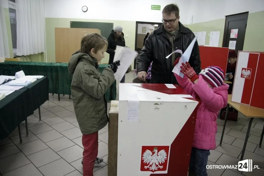 Ostrowiacy poszli do urn wyborczych (zdjęcia)