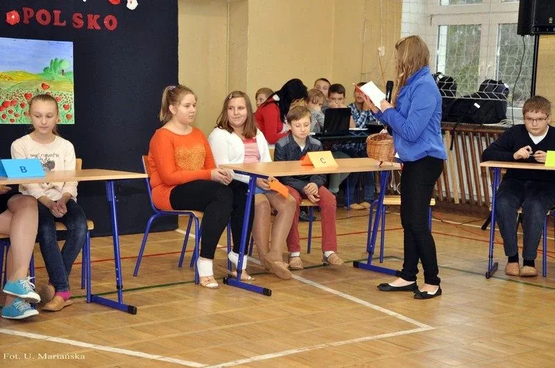 'Kocham Cię Polsko' w ostrowskiej szkole (zdjęcia)