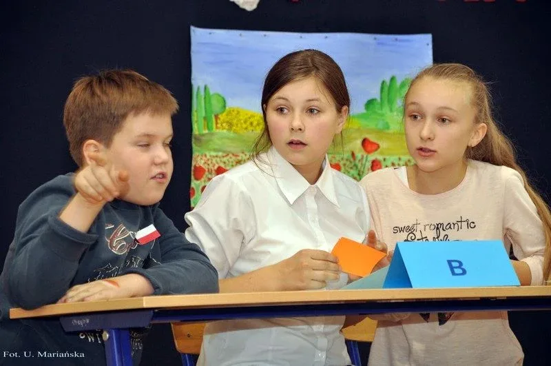 'Kocham Cię Polsko' w ostrowskiej szkole (zdjęcia)
