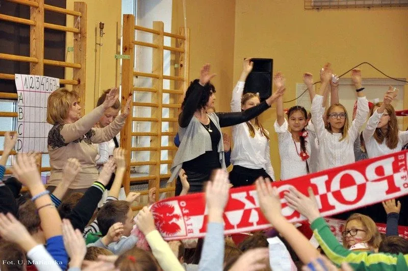 'Kocham Cię Polsko' w ostrowskiej szkole (zdjęcia)