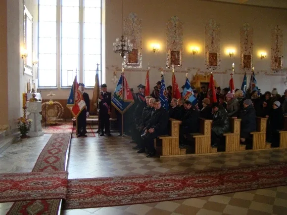 Msza św. za zmarłych strażaków (zdjęcia)