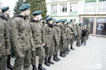 Mundurówki na survivalu w Broku (zdjęcia)