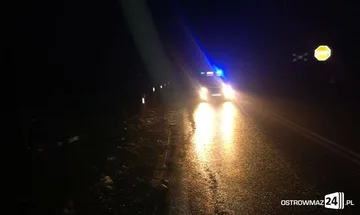 Kolizja w Stoku. Samochód wylądował w rowie (zdjęcia)