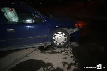 Kolizja opla i daewoo przy sądzie (zdjęcia)
