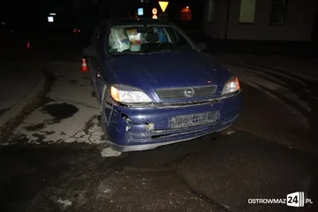 Kolizja opla i daewoo przy sądzie (zdjęcia)