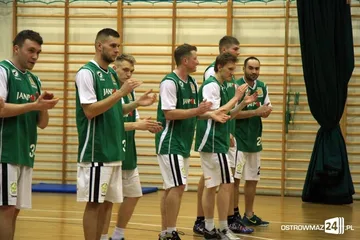 Sokół przegrywa z liderem (zdjęcia)