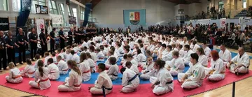 11 medali ostrowskich karateków w Józefowie (zdjęcia)
