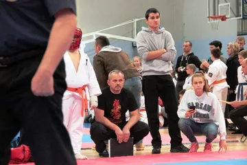 11 medali ostrowskich karateków w Józefowie (zdjęcia)