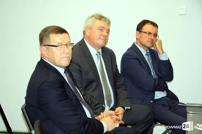 Debata przed II turą wyborów w Ostrowi Maz. (zdjęcia)