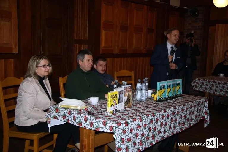 Wyznania hieny w Ostrowi Mazowieckiej (zdjęcia)