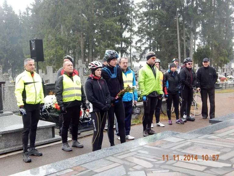 Rowerowy rajd niepodległości (zdjęcia)