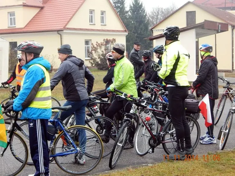 Rowerowy rajd niepodległości (zdjęcia)