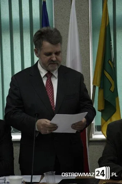 Ostatnia sesja VI kadencji w gminie Ostrów Maz. (zdjęcia)