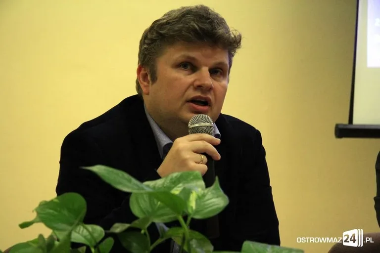 Armia Krajowa na wykładzie Uniwersytetu Otwartego