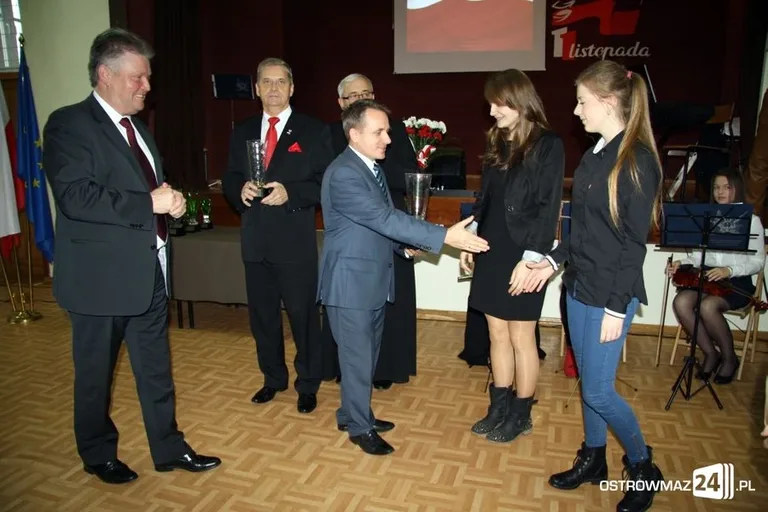 Powiatowe obchody Święta Niepodległości (zdjęcia, wideo)