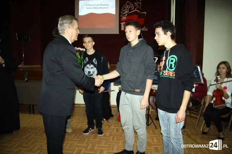 Powiatowe obchody Święta Niepodległości (zdjęcia, wideo)