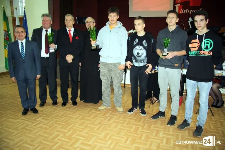 Powiatowe obchody Święta Niepodległości (zdjęcia, wideo)