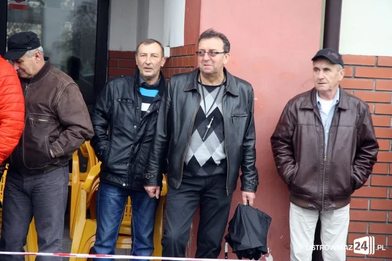 Ostrovia deklasuje Nadnarwiankę (zdjęcia)
