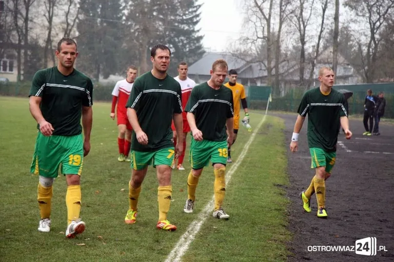 Ostrovia deklasuje Nadnarwiankę (zdjęcia)