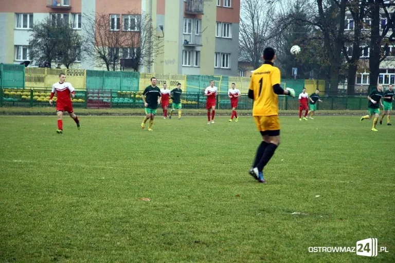 Ostrovia deklasuje Nadnarwiankę (zdjęcia)