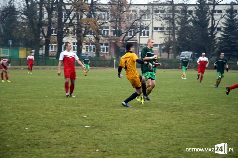Ostrovia deklasuje Nadnarwiankę (zdjęcia)