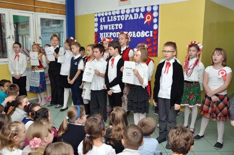 Obchody Święta Niepodległości w SP nr 1 (zdjęcia)