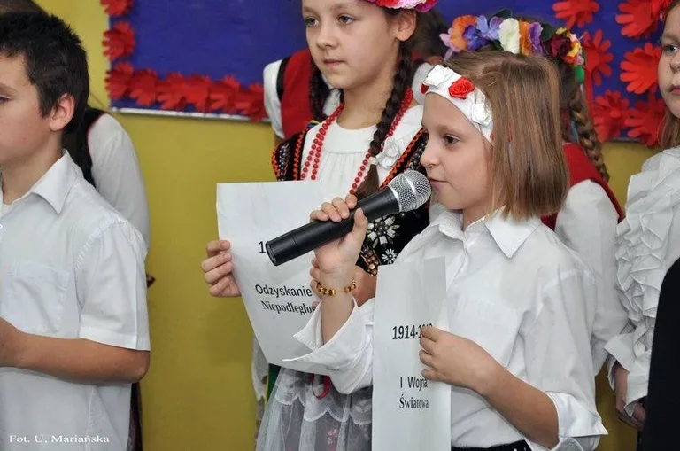 Obchody Święta Niepodległości w SP nr 1 (zdjęcia)
