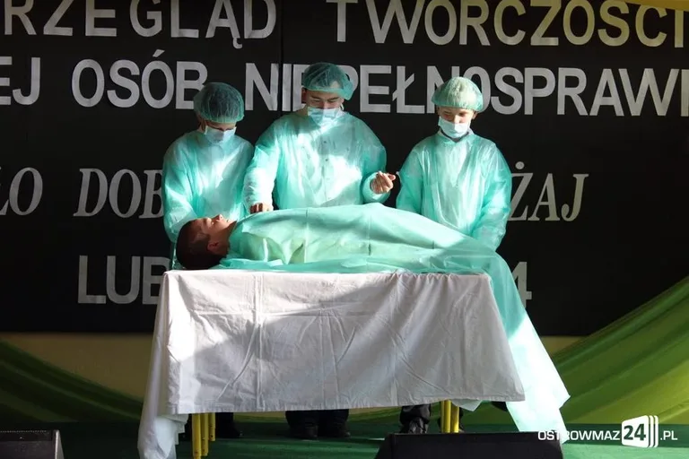 Zło dobrem zwyciężali (zdjęcia)