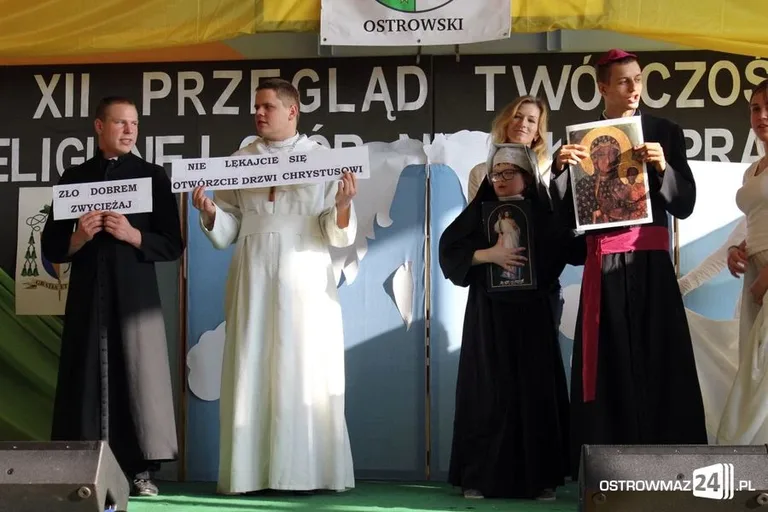 Zło dobrem zwyciężali (zdjęcia)