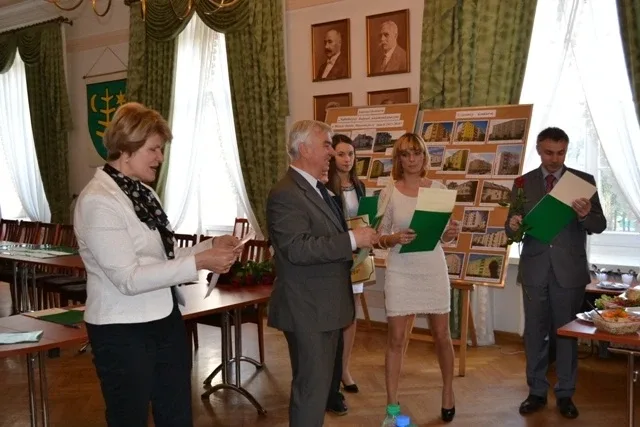 Najładniejszy budynek kondygnacyjny w Ostrowi Maz.