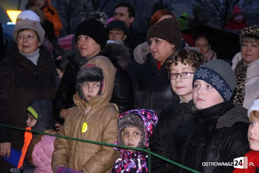 Ostrowianie spotkali się z Mikołajem (zdjęcia)