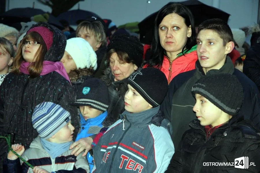Ostrowianie spotkali się z Mikołajem (zdjęcia)