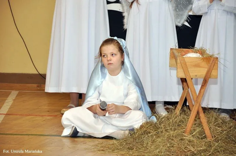 Jasełka w ostrowskiej szkole (zdjęcia)