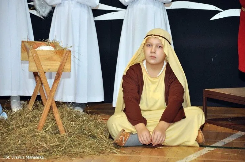Jasełka w ostrowskiej szkole (zdjęcia)