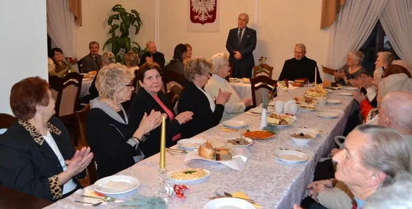 Wigilijne spotkanie dla seniorów z gminy Brok (zdjęcia)