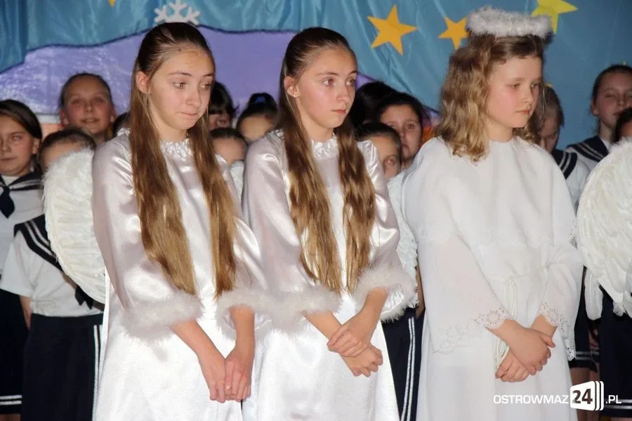 Jasełka w ostrowskiej trójce (zdjęcia)