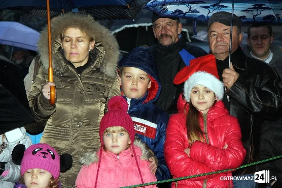 Ostrowianie spotkali się z Mikołajem (zdjęcia)