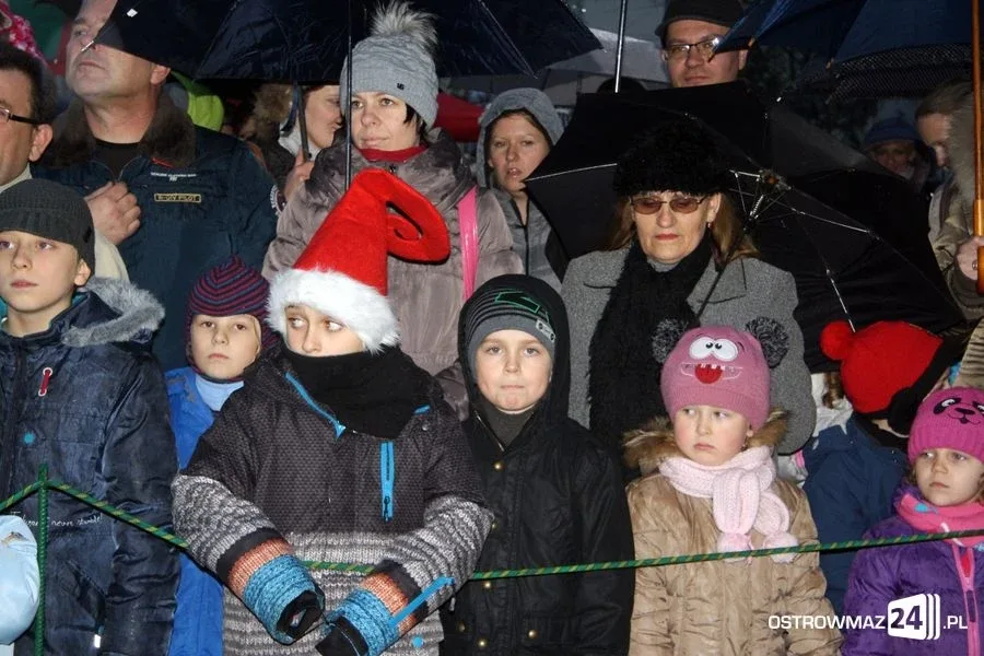 Ostrowianie spotkali się z Mikołajem (zdjęcia)