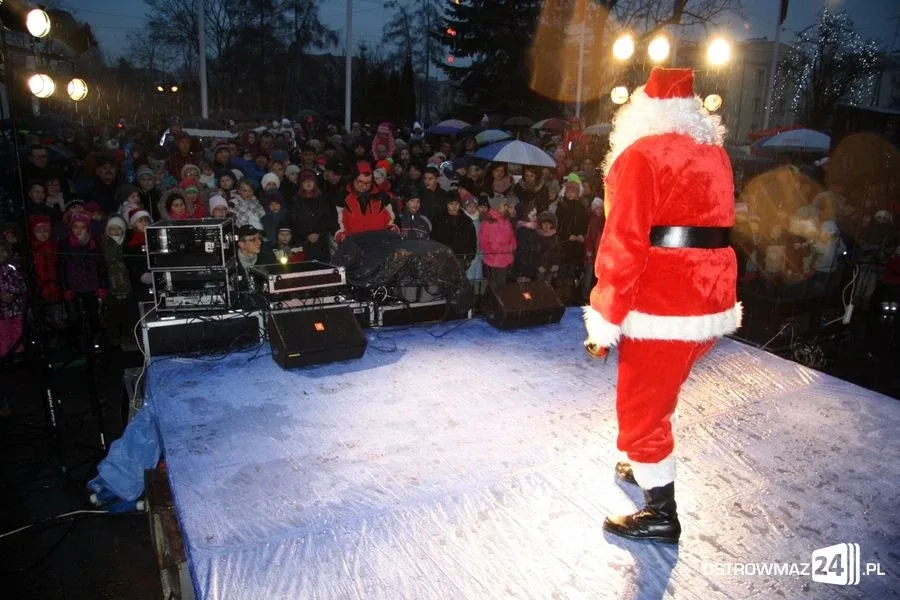 Ostrowianie spotkali się z Mikołajem (zdjęcia)