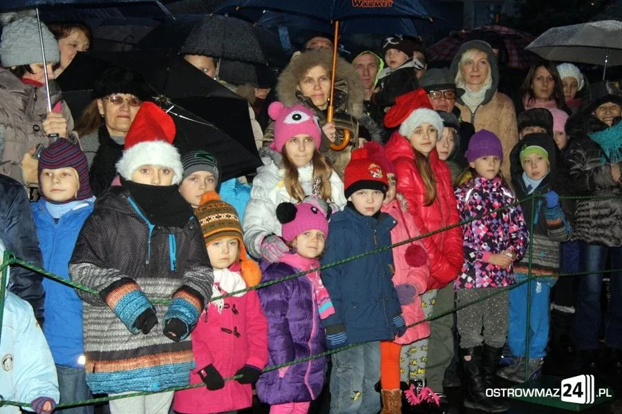 Ostrowianie spotkali się z Mikołajem (zdjęcia)
