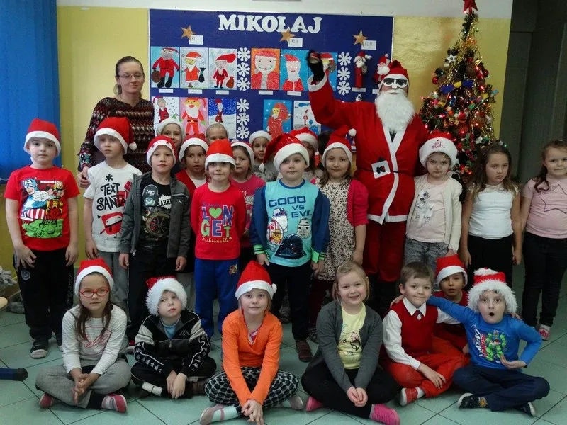 Spotkanie z Mikołajem w ostrowskiej szkole (zdjęcia)