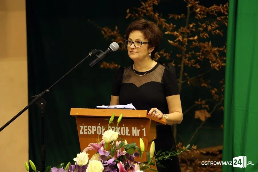 Uczniowie z powiatu nagrodzeni (zdjęcia, wideo)
