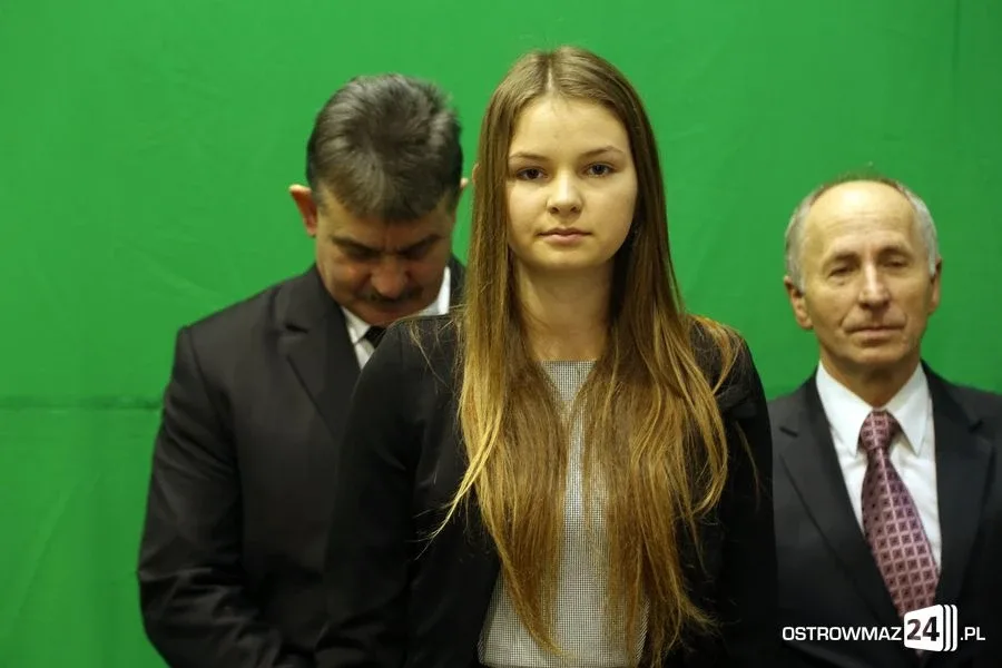 Uczniowie z powiatu nagrodzeni (zdjęcia, wideo)