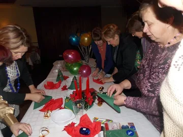 Integracyjna zabawa bożonarodzeniowa (zdjęcia)