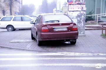 Kolejni mistrzowie parkowania (zdjęcia)