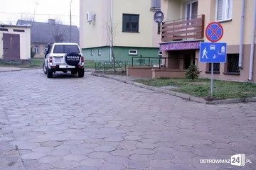 Kolejni mistrzowie parkowania (zdjęcia)