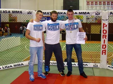 Złoto w MMA ostrowskiego 'goryla' (zdjęcia)